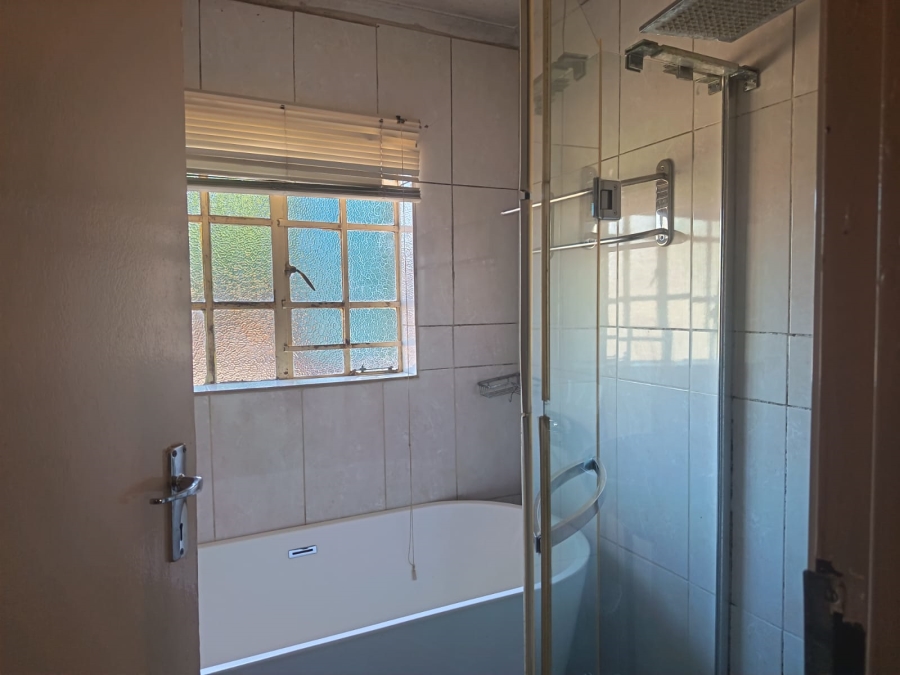 3 Bedroom Property for Sale in Geelhoutpark North West